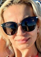 JULIANA NOVAK