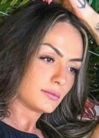 VICTORIA CARIONI