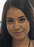 SELENA FLORES