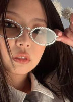 JENNIE - BLKPIK