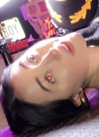 NOAH CYRUS NUDE