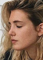 SOPHIE NELISSE NUDE