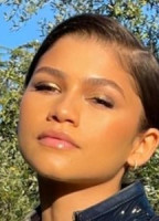 ZENDAYA NUDE