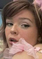 HAILEYGETSNAKED