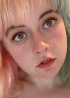 MOMOCOLOURED