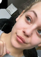 MIA_JELINKOVAA_FREE