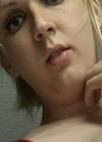 ELLIE_EXX