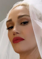 GWEN STEFANI NUDE