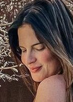 ALEXANDRA FELSTEAD NUDE