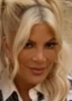 TORI SPELLING
