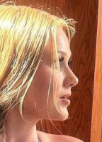 CHLOESINGLETARYY