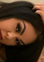 SEXXXYSELENA