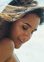 LUANA BATANERO