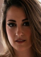 DANI_STANDRING