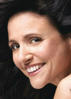 JULIA LOUIS-DREYFUS