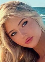VICTORIA ROZMAJZL