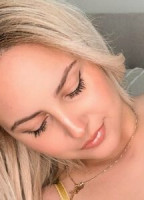 RACHEL ELIZABETH NUDE