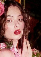 DEVA CASSEL NUDE