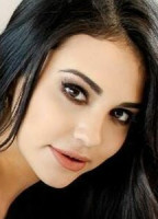 YULI CASTILLO