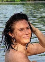 HAT WER WAS VON LOUISA DELLERT