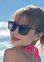CUTESELENA