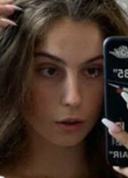 IZZY LEWIS