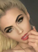 CHLOEELIZABETHXO