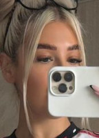SCARLETTJASMINN