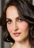 ELLI AVRRAM NUDE