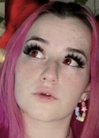STRAWBURRYKITTEN