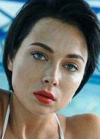 NASTASSJA SAMBURSKAYA NUDE