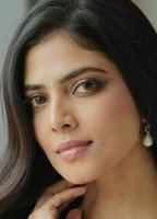 MALAVIKA MOHANAN NUDE