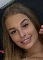 KAROLINA BAJCER
