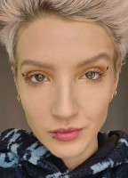 WHO.ON.EARTH.IS.ANNA