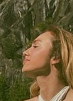 PEYTON ROI LIST NUDE