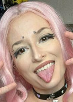 CAPTIVE COSPLAY
