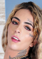 ISA LAUREN