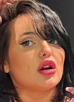 PAMELA SUELEM NUDE