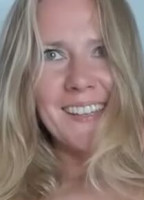 DIRTYSECRETGIRL1