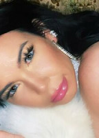 QUEENOFTHEDOLLHOUSE