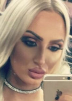 BLONDEDOLL