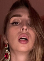 AISUX NUDE