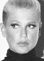 XUXA MENEGHEL