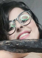 CURVY GEEK