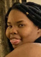 QWEENIQUEEN NUDE
