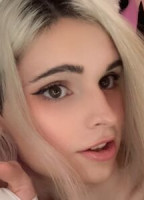 ITSPEACHYBUNNN