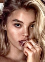 RACHEL HILBERT NUDE