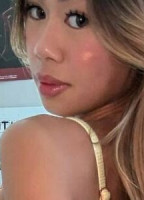 TINYYYK (AKA KAYLAKIPP) NUDE