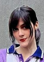 BELLE HENDGES