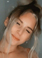 ANNA_RYAN